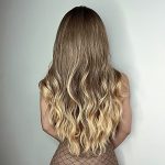 Long Natural Wavy Brown Ombre Blonde Synthetic Wig - Heat Resistant, Curly, and Fashionable Hair for Daily Glamour